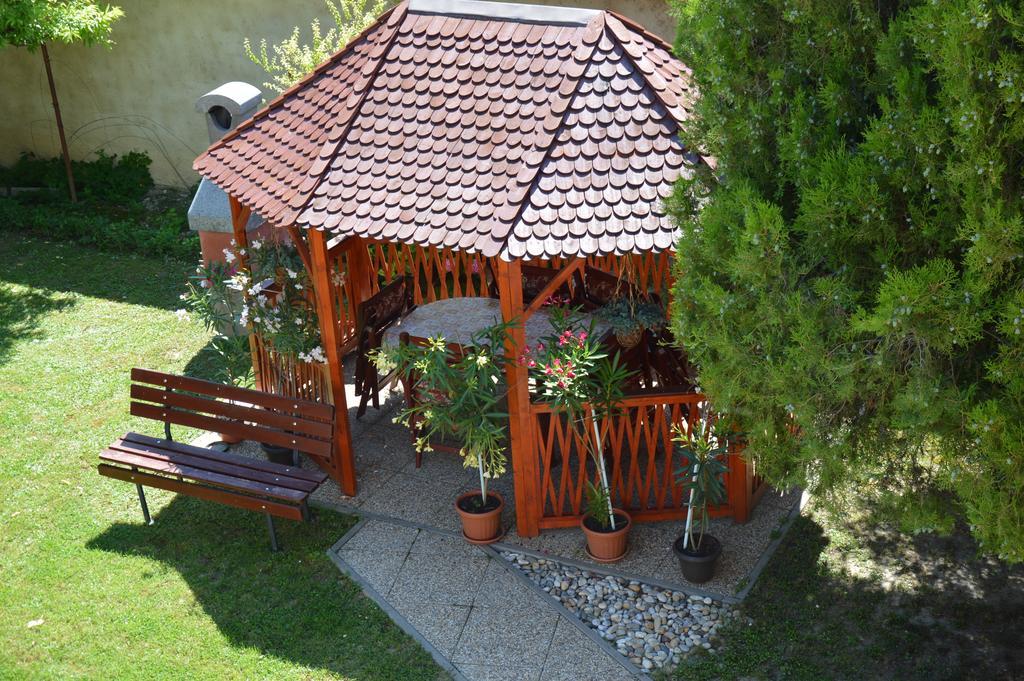 Apartman Anikó Vendégház Harkány Chambre photo
