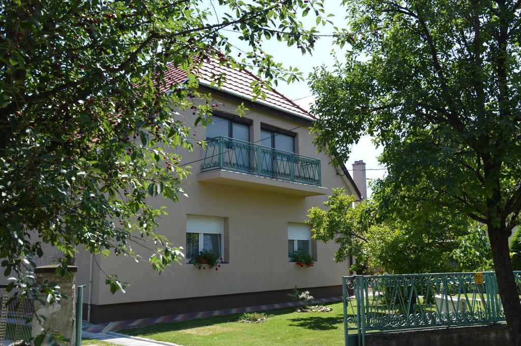 Apartman Anikó Vendégház Harkány Extérieur photo